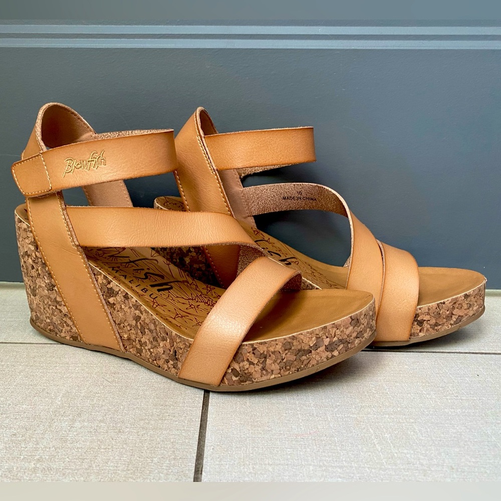 Blowfish Malibu Hapuku Wedge Sandals in Nude Dyecut 👡 | Size 10